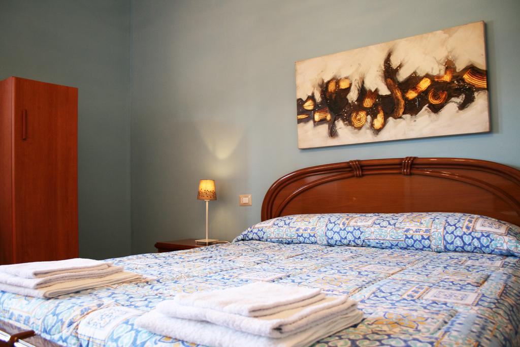 Villa Mara B&B Noto Bilik gambar